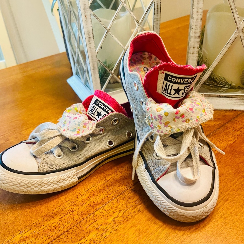 Converse allstar Girls Double tongue sneaker sz 11